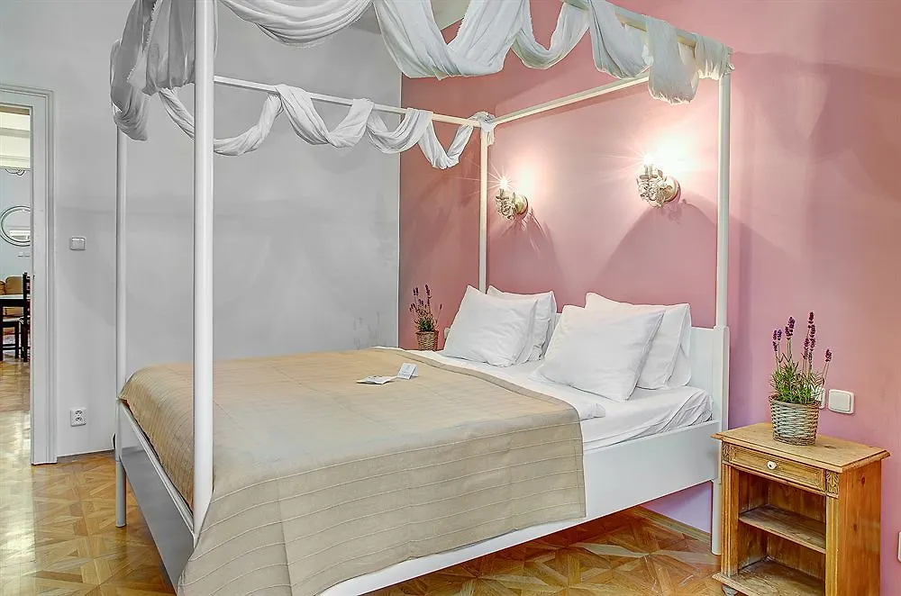 6 Continents Apartments By Adrez Prague