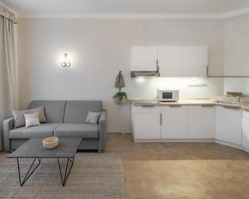 6 Continents Apartments By Adrez Prague