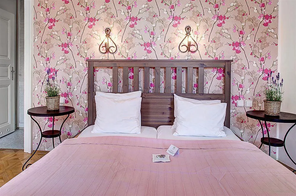 6 Continents Apartments By Adrez Prague