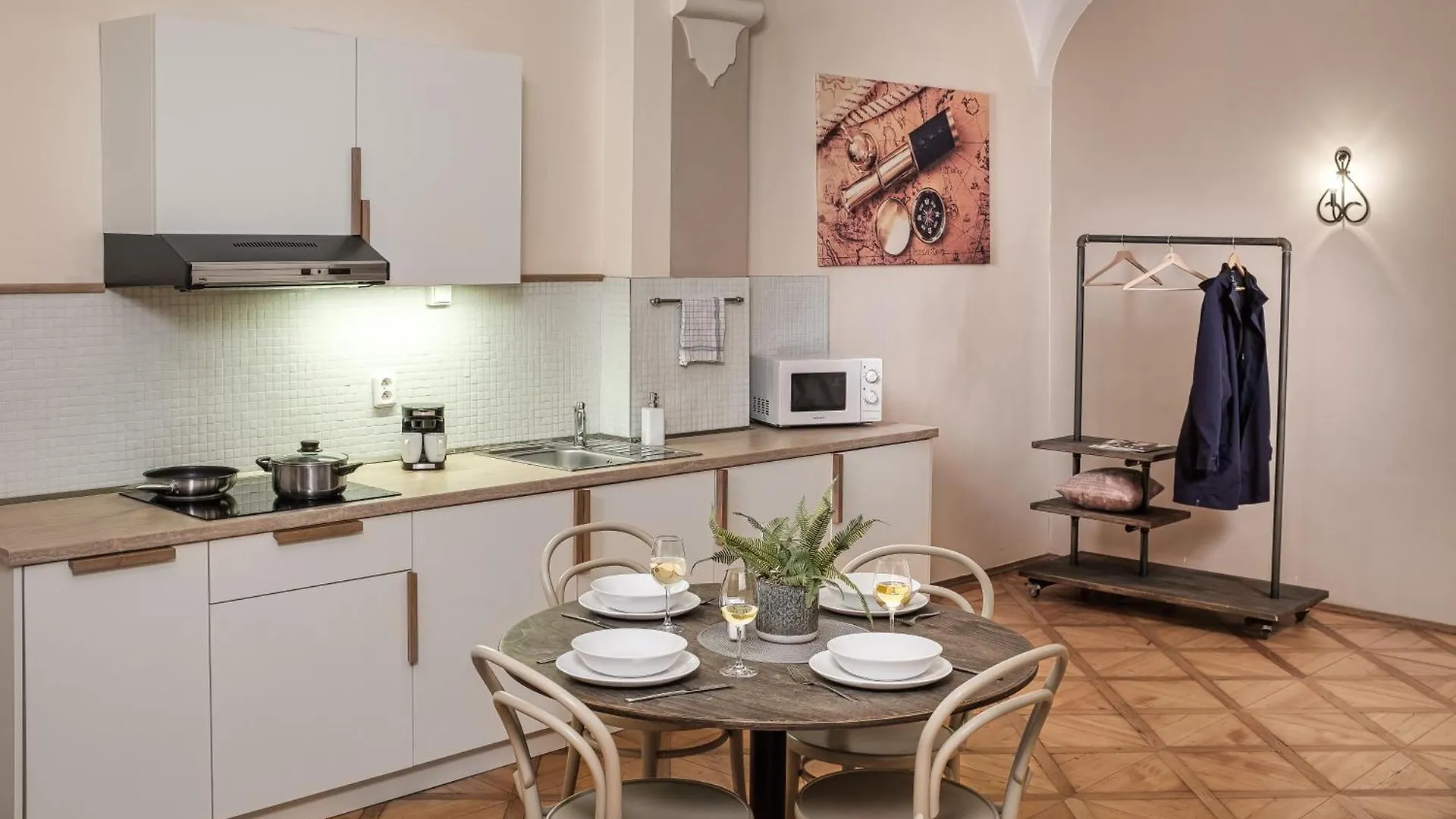 6 Continents Apartments By Adrez Prague