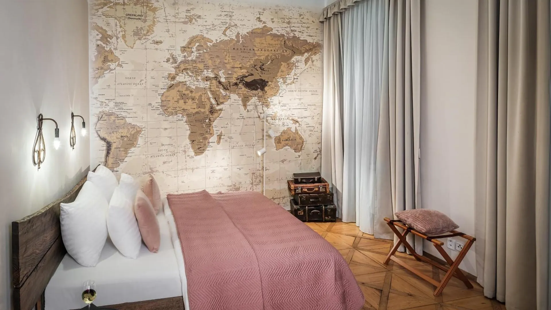 6 Continents Apartments By Adrez Prague