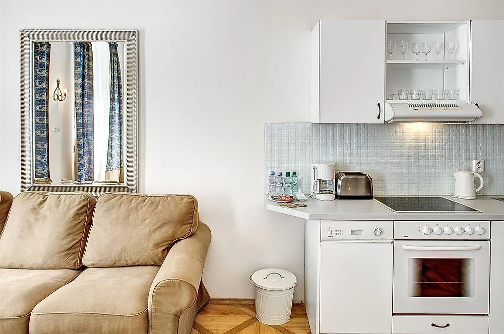 6 Continents Apartments By Adrez Prague 0*,