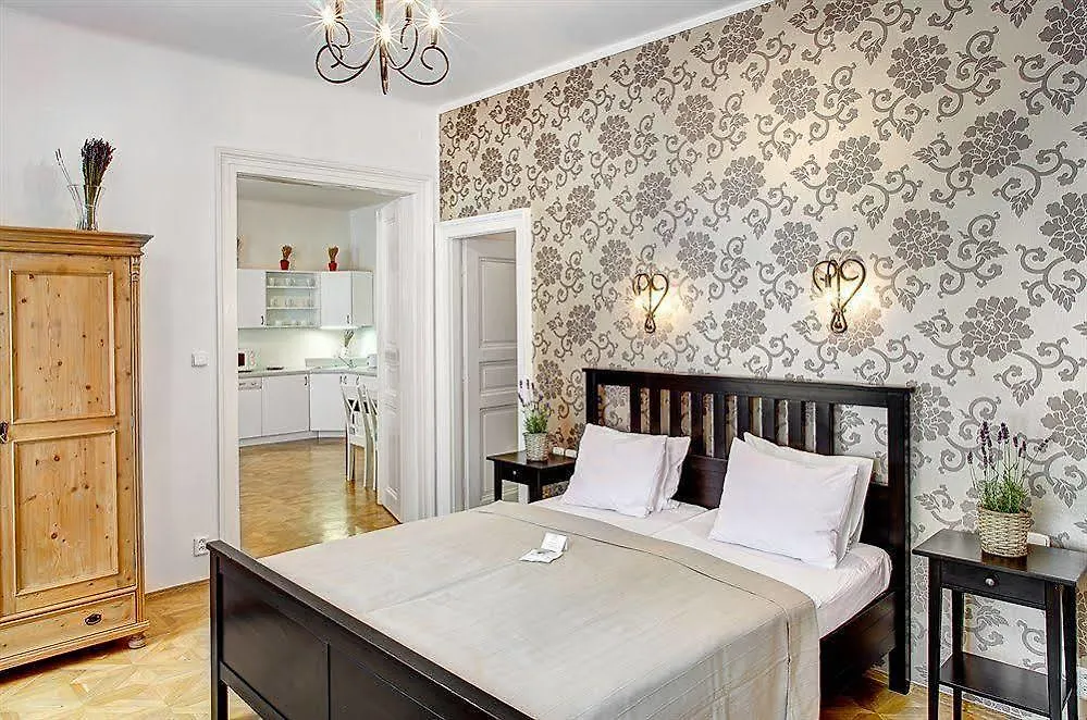 6 Continents Apartments By Adrez Prague