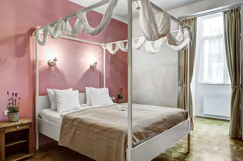 6 Continents Apartments By Adrez Prague