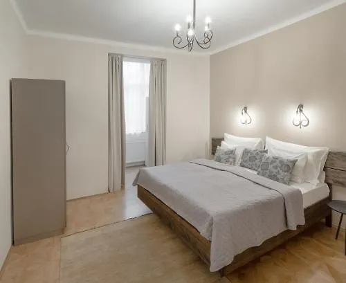 6 Continents Apartments By Adrez Prague 0*,